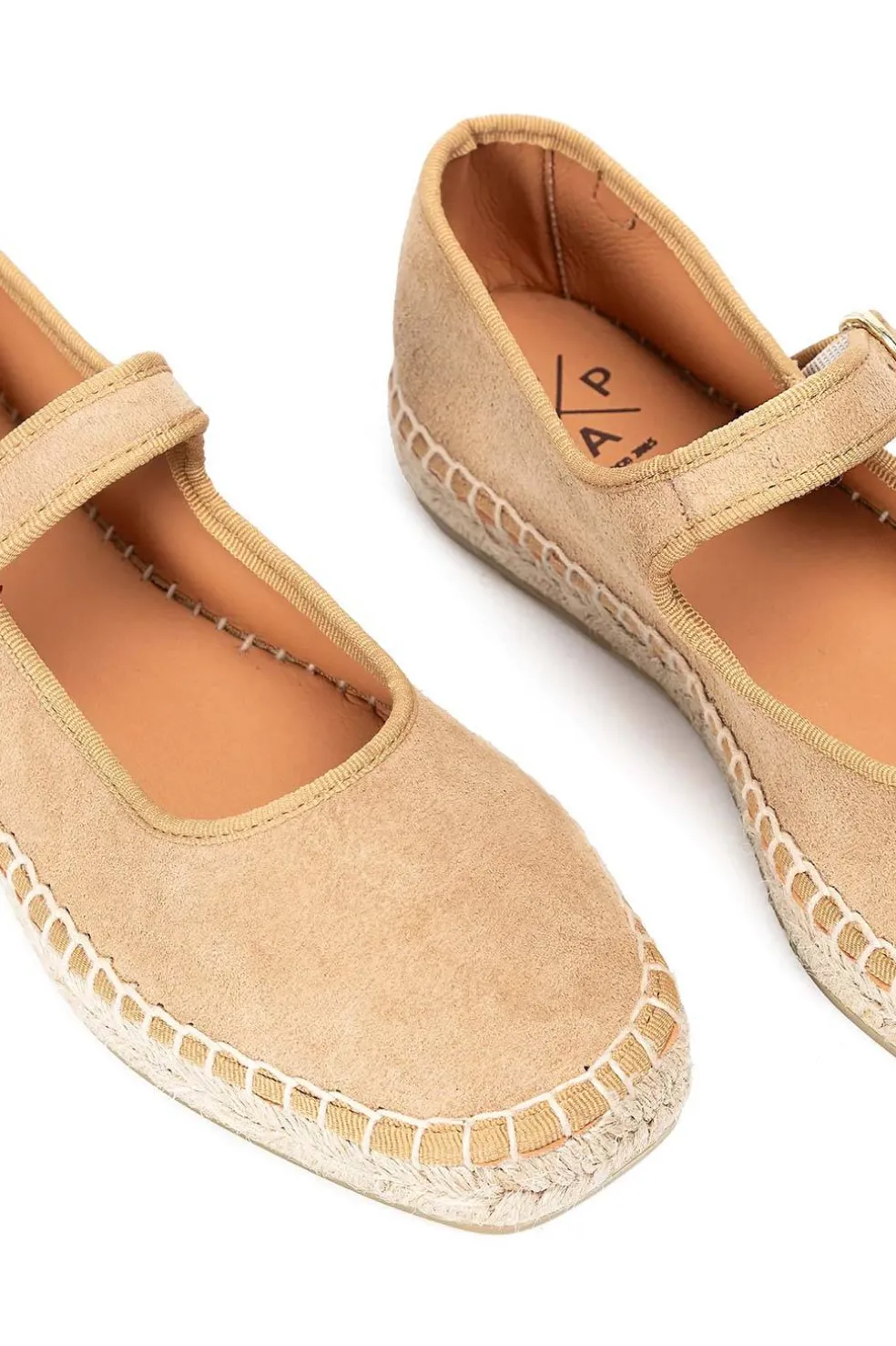 bailarina mujer Popa lira serraje beige