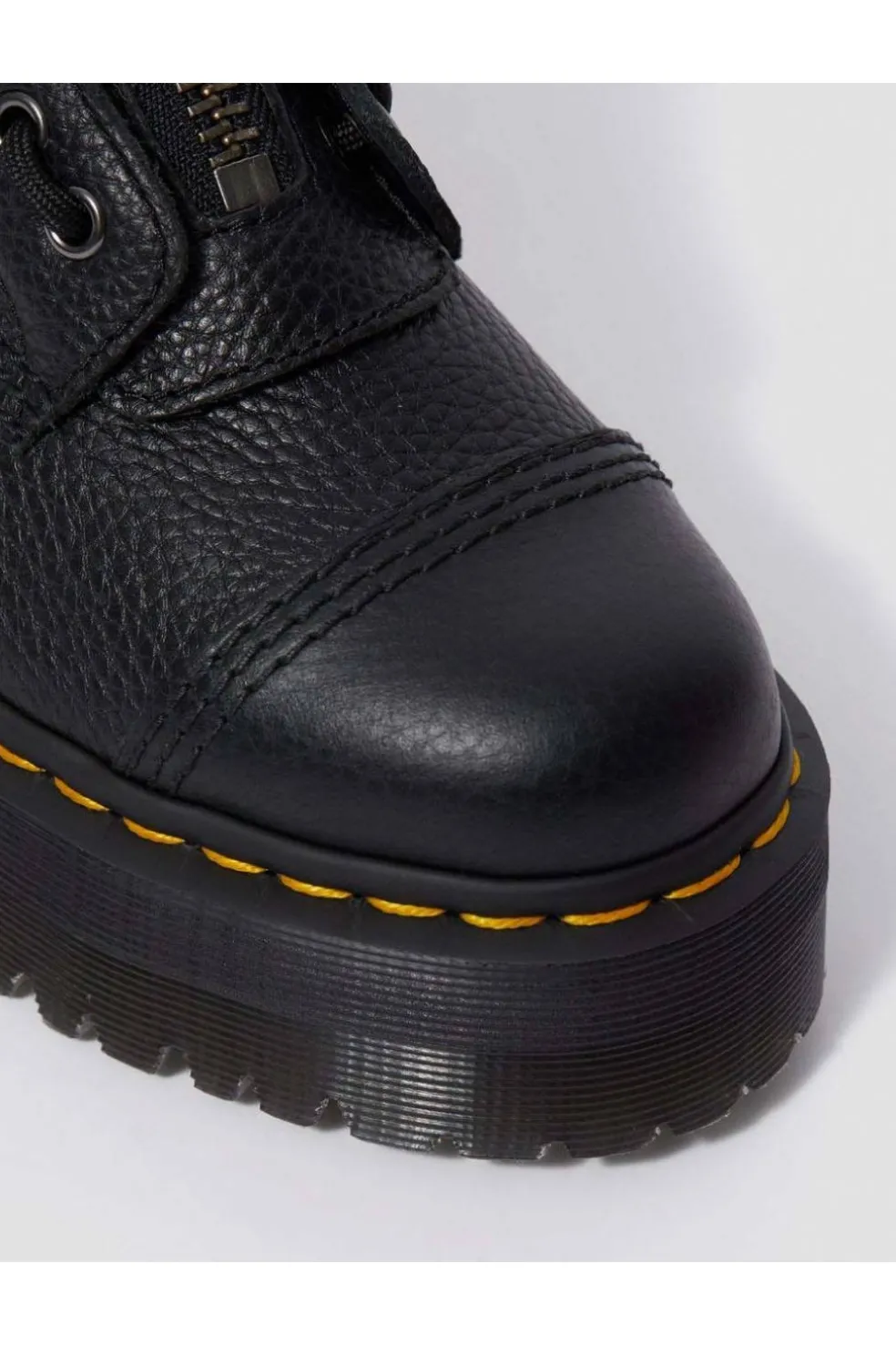 Bota DrMartens Sinclair Plataforma 22564001 Milled Nappa Black