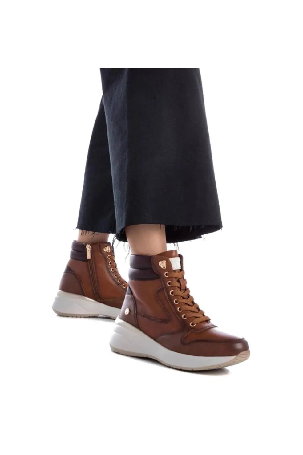 Botín Mujer Xti 143197 Camel