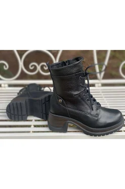 botín Paula Urban 22 1302 negro