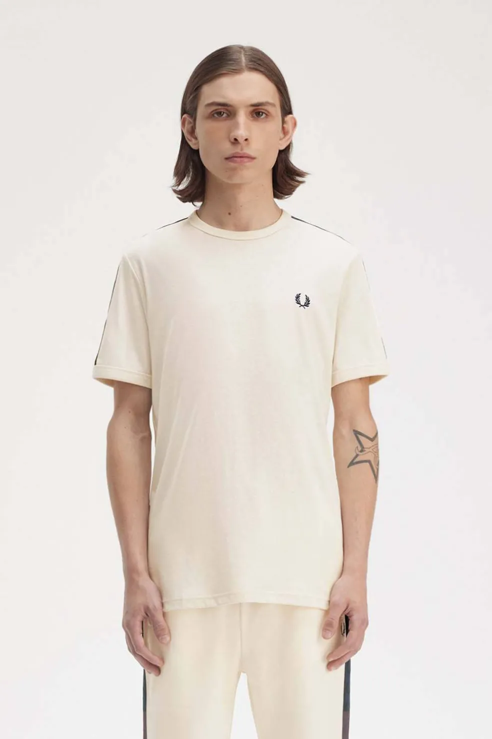 camiseta hombre Fred Perry m4613 170 crudo