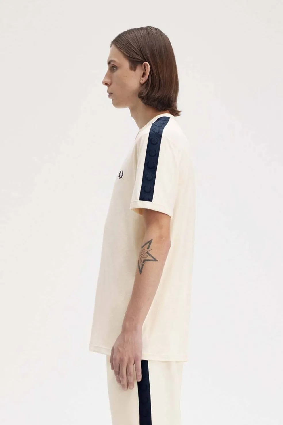 camiseta hombre Fred Perry m4613 170 crudo