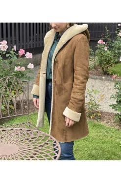 Medinapiel Abrigo piel vuelta con capucha 19009 sandal